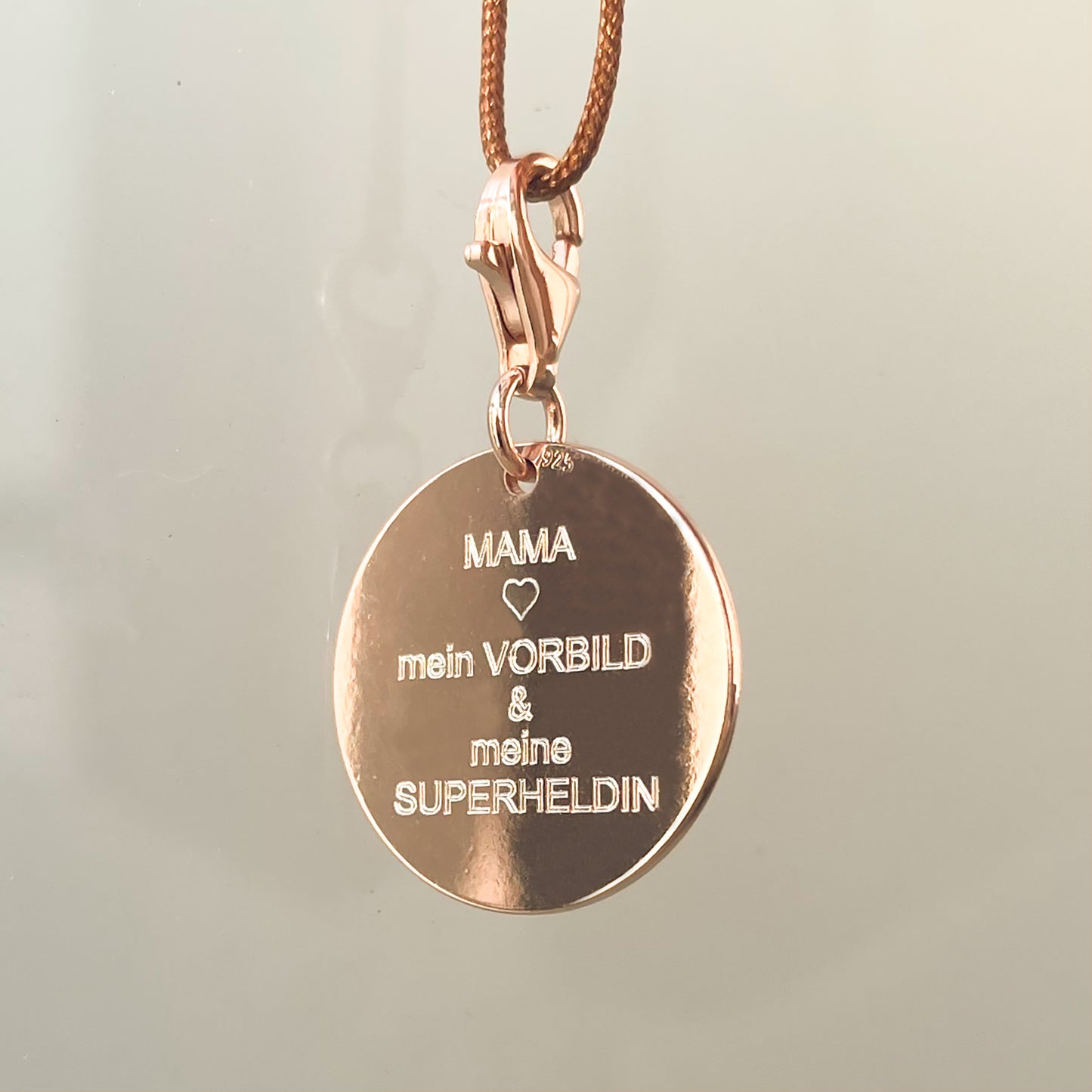 DENISE PENDANT WITH PHOTO IN ROSE GOLD
