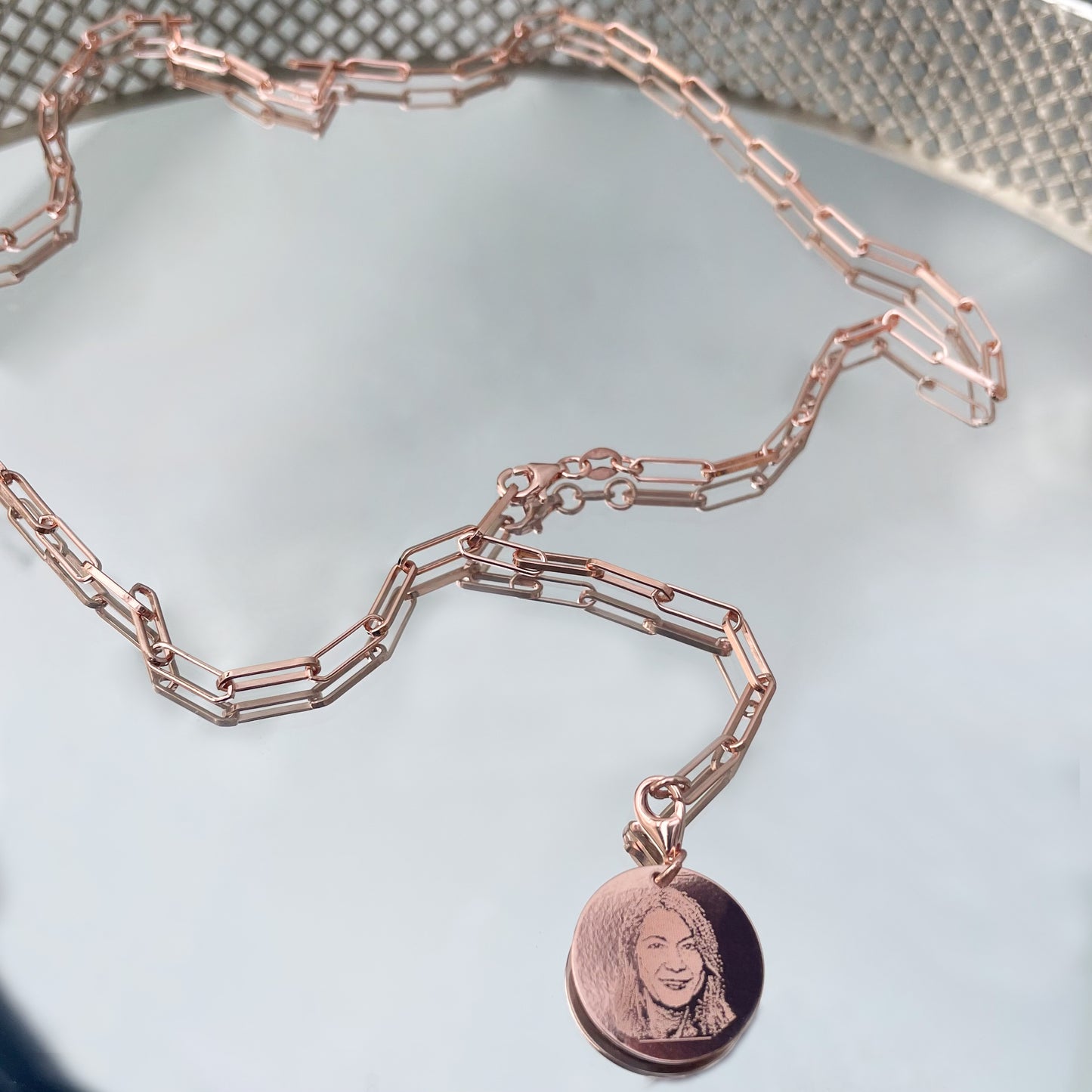DENISE NECKLACE WITH PENDANT GOLD / PHOTO ENGRAVING