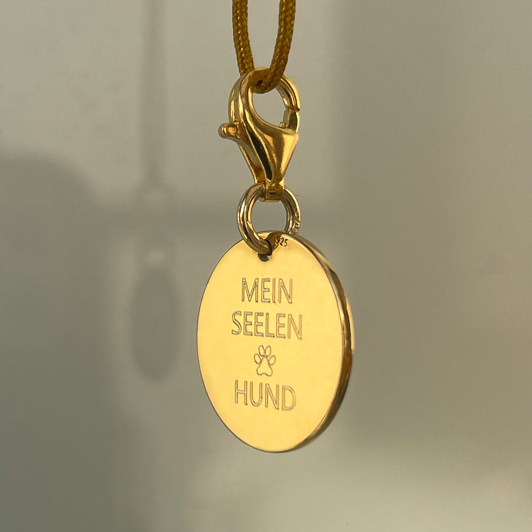 DENISE PENDANT WITH TEXT IN GOLD