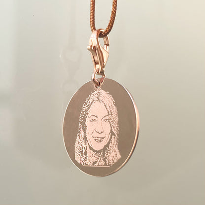 DENISE PENDANT WITH TEXT IN ROSE GOLD